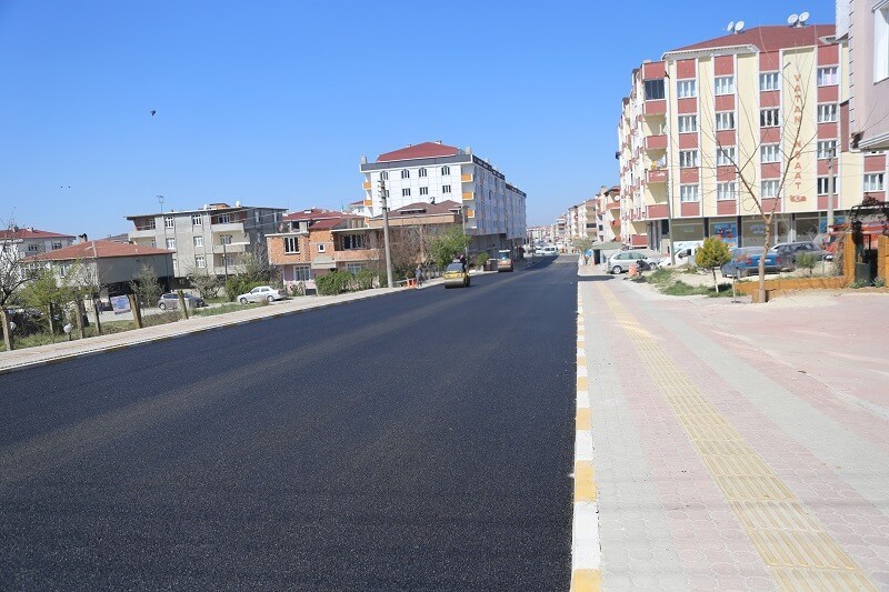 Turgut Özal ve Kıbrıs Caddeleri Asfaltlandı